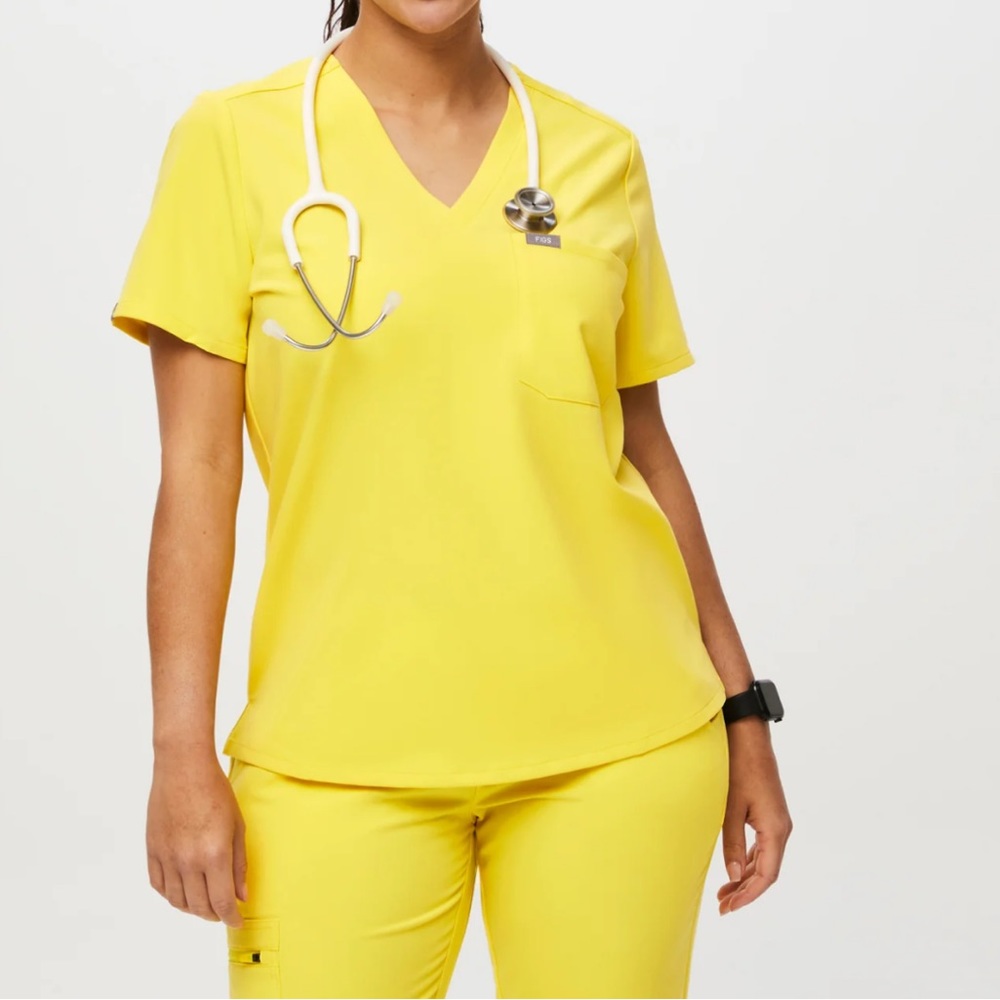 COPY - Figs 2 PIECE scrub SET. NWOT
